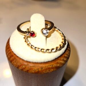 Pair of goldtone rings Size 8